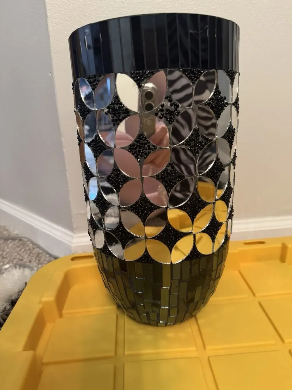 Modern Mosaic Glass Vase Black Decorative Elegant Mirror